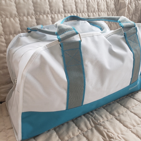 Mercedes Benz bundle. - Picture 2 of 6